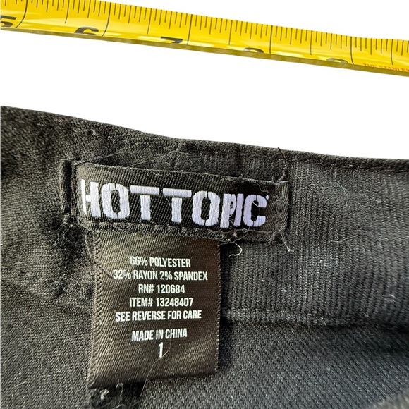 Hot Topic Black Utility Cargo Jogger Pants with Ring Accent Size 1 Grunge Punk - Picture 5 of 6